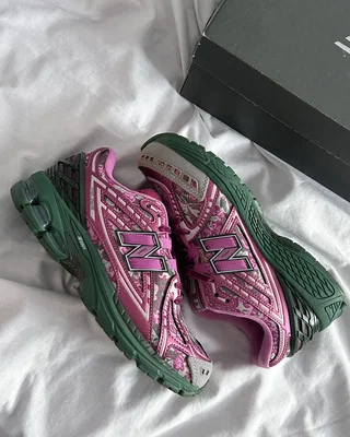 New Balance 1906R x Jack Harlow 'Rose Runner' M1906RJH — головне фото товару