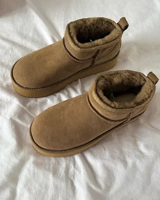 UGG Ultra Mini Platform Light Grey — головне фото товару