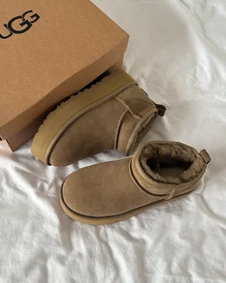 UGG Ultra Mini Platform Light Grey — головне фото товару