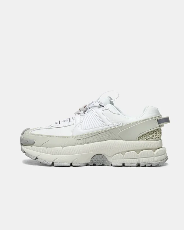 Nike Air Zoom Vomero Roam 'Summit White' — головне фото товару