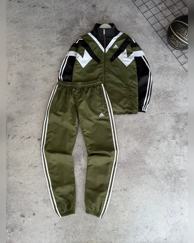 Костюм Adidas — головне фото товару