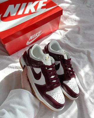 Nike Nike(WMNS) Nike Dunk Low LX 'Dark Team Red Croc' — головне фото товару