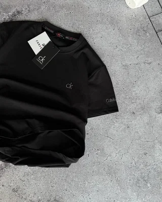Футболка Calvin Klein — головне фото товару
