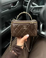 Chanel Classic Brown/Gold Lambskin Pearl Crush Vanity Bag Магнітна Коробка 17 х 11 х 8 — головне фото товару