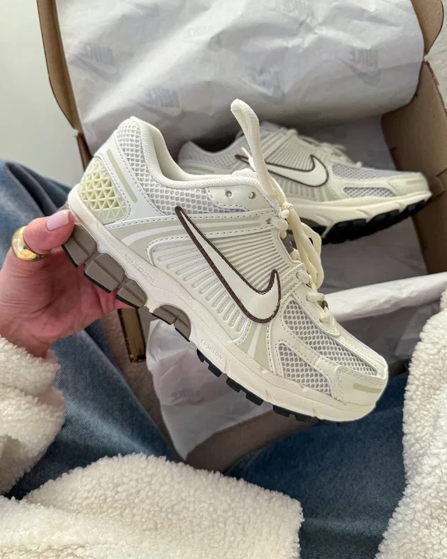 Nike Zoom Vomero 5 Sail Mink Brown — головне фото товару