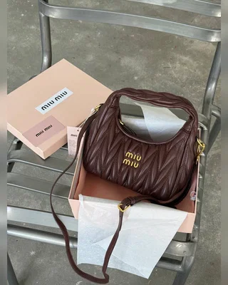 Miu Miu Wander Matelassé Nappa Leather Mini Hobo Bag Brown [оригінальна брендована коробка] 21 х 23 х 7 — головне фото товару