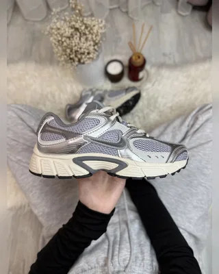 Nike V5 RNR Bronze metallic — головне фото товару