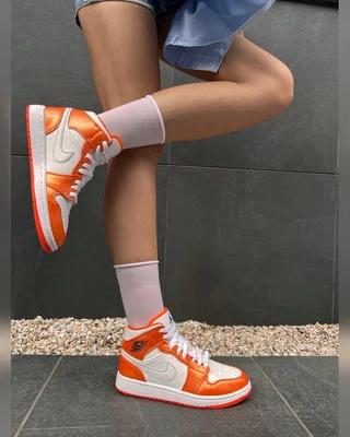 Nike 1 Retro Electro Orange — головне фото товару