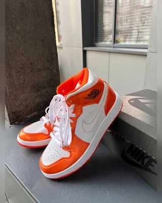 Nike 1 Retro Electro Orange — головне фото товару