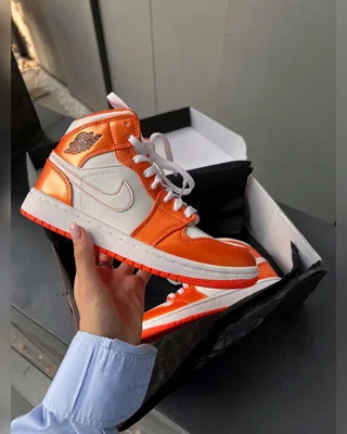 Nike 1 Retro Electro Orange — головне фото товару