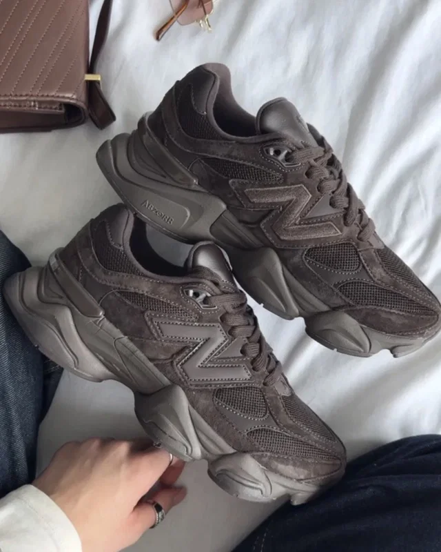 New Balance 9060 Dark Chocolate — головне фото товару