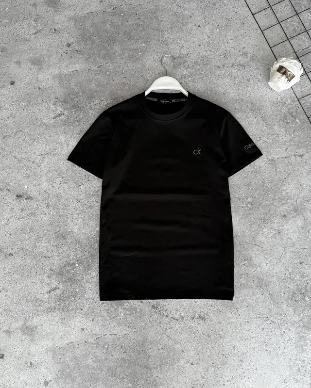 Футболка Calvin Klein — головне фото товару