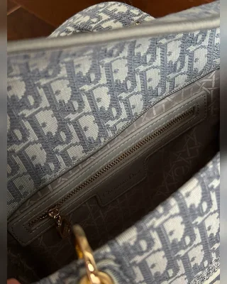 Dior Christian Dior Medium Lady D Lite Bag Light Grey [оригінальна коробка] 25 х 21 х 9 — головне фото товару