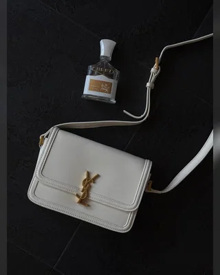 Saint Laurent Large Solferino Milk Gold 23 x 17 x 6 — головне фото товару