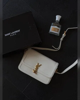Saint Laurent Large Solferino Milk Gold 23 x 17 x 6 — головне фото товару