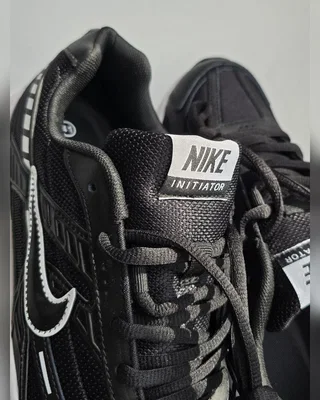 Nike Initiator • Black White • — головне фото товару