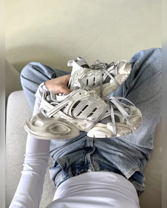 Adidas Vento white dirty — головне фото товару