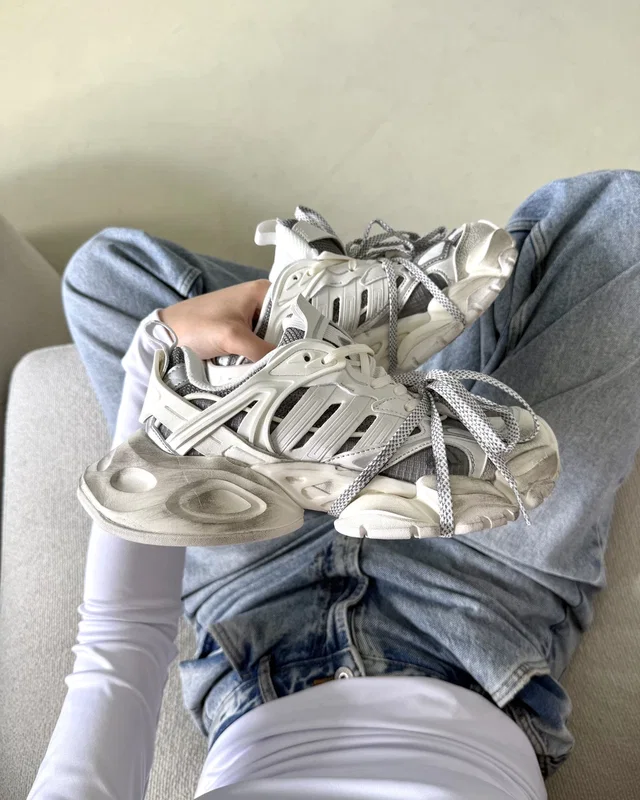 Adidas Vento white dirty — головне фото товару