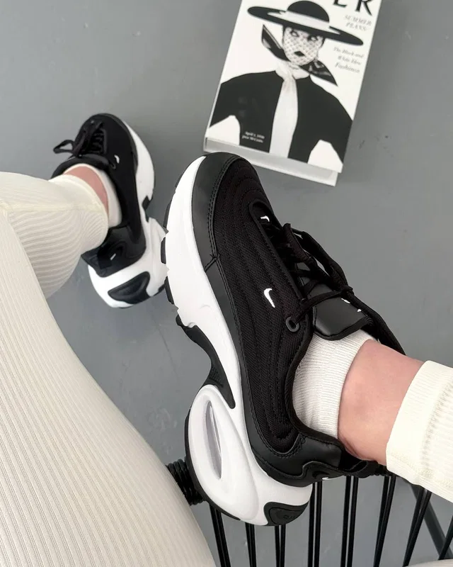 Nike Air Max Portal Black — головне фото товару