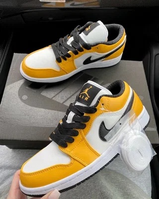 Nike 1 Retro Low Yellow — головне фото товару