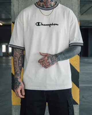 Champion Футболка Champion біла 0635W — головне фото товару