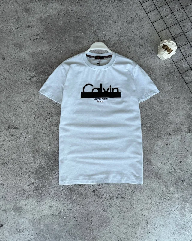 Футболка Calvin Klein — головне фото товару