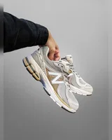 New Balance 860v2 Mars — головне фото товару