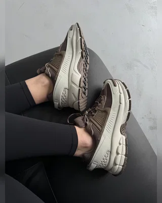 Nike Zoom Vomero Roam Beige Brown — головне фото товару
