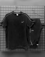 Nike Футболка — головне фото товару