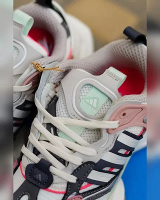 Adidas Vento XLG • White Grey Pink • — головне фото товару