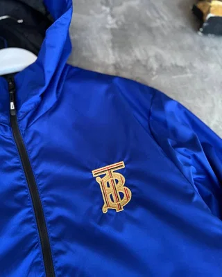 Куртка Burberry — головне фото товару