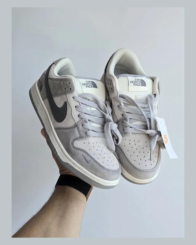 The North Face Nike SB Dunk × The North Face • Grey • — головне фото товару