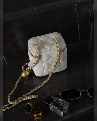 Chanel Classic White Lambskin Pearl Crush Mini Vanity Case [оригінальна коробка] 11 х 10 х 7 — головне фото товару