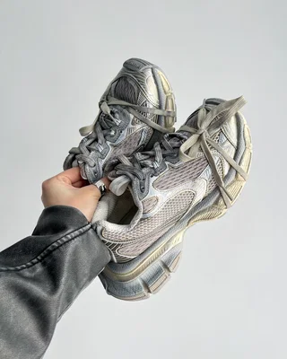 Balenciaga Wmns 3XL Sneaker 'Worn-Out Light Beige' — головне фото товару