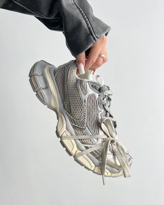 Balenciaga Wmns 3XL Sneaker 'Worn-Out Light Beige' — головне фото товару