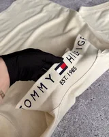 Футболка Tommy Hilfiger — головне фото товару