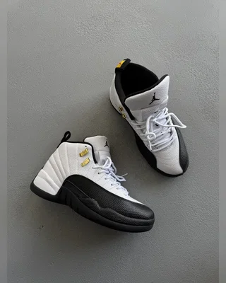 Nike Air Jordan 12 Retro White Black — головне фото товару