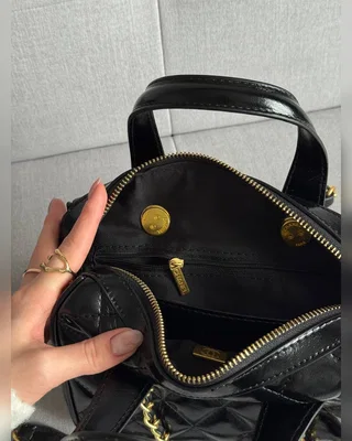 Chanel Small Bowling Bag in Patent Crumpled Calfskin Black Gold 22 х 17 х 11 — головне фото товару