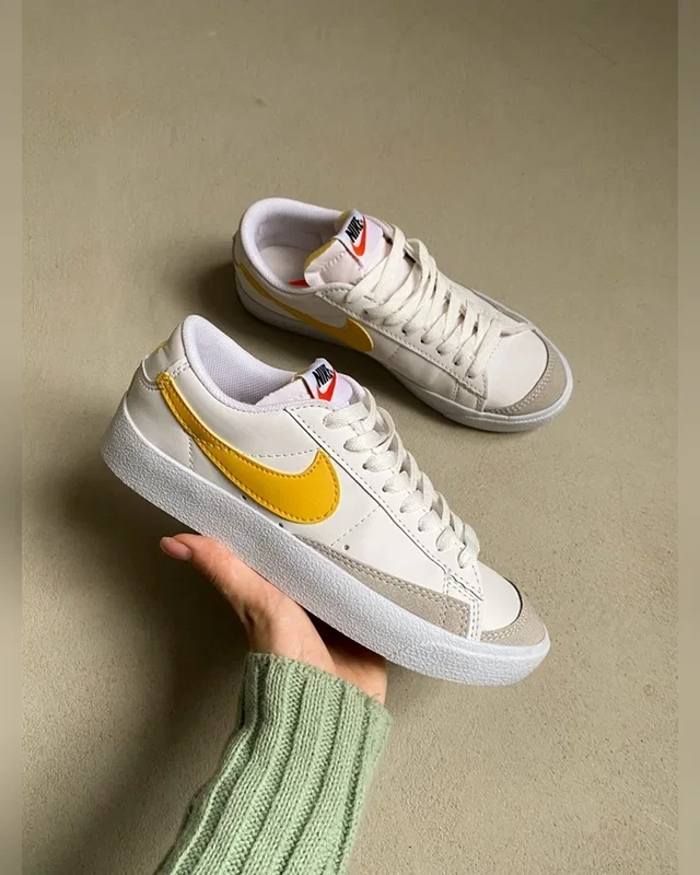 Nike Blazer Low Yellow — головне фото товару