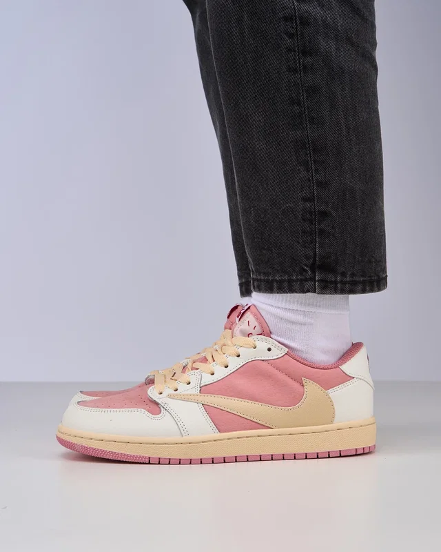 Nike Travis Scott x Air Jordan 1 Low OG White Pink — головне фото товару
