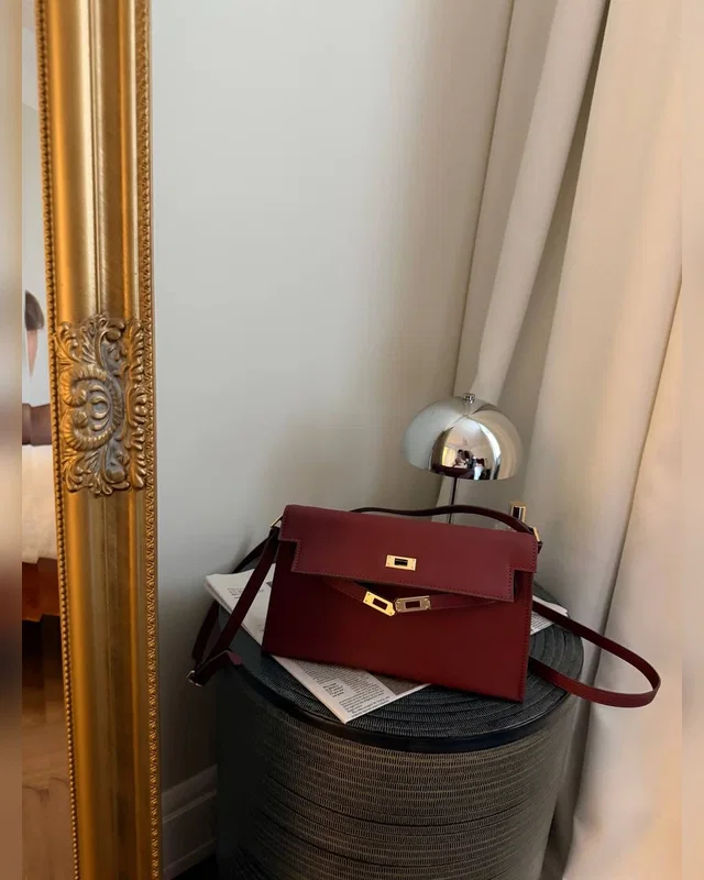 Hermes Kelly Pochette Burgundy Gold 27.5 х 16.5 х 7.5 — головне фото товару