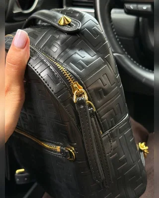 Fendi Mini Zucca FF Motif Backpack Black [пильник звичайна коробка] 23 x 21 x 10 — головне фото товару