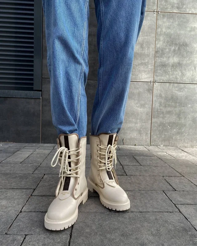 Louis Vuitton LV Boot Cream ( товсте хутро ) — головне фото товару