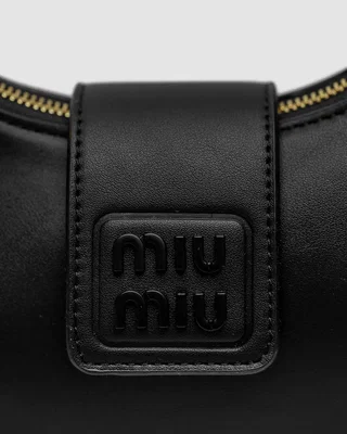 Miu Miu Leather Hobo Bag Black — головне фото товару