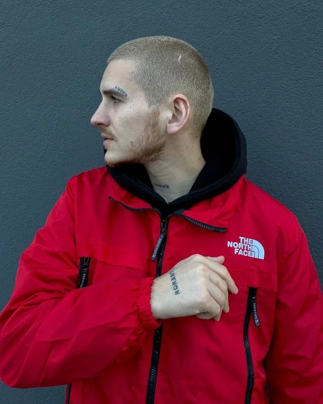 The North Face Вітровик червоний — головне фото товару