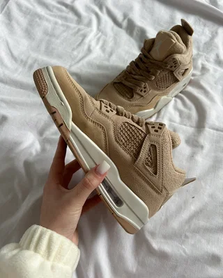 Nike Air Jordan 4 Retro "Cozy Girl" (HV0823-200) — головне фото товару