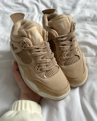 Nike Air Jordan 4 Retro "Cozy Girl" (HV0823-200) — головне фото товару