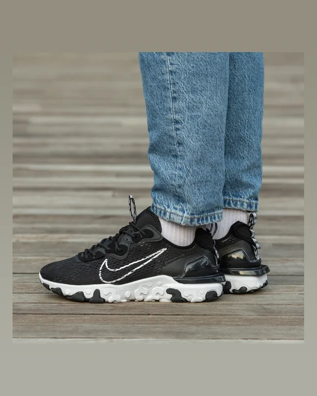 Nike React Vision Black White — головне фото товару