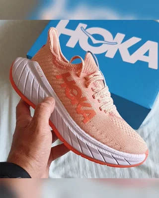 HOKA Carbon X3 •Peach• — головне фото товару