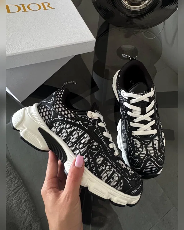 Dior Chrono Sneaker — головне фото товару